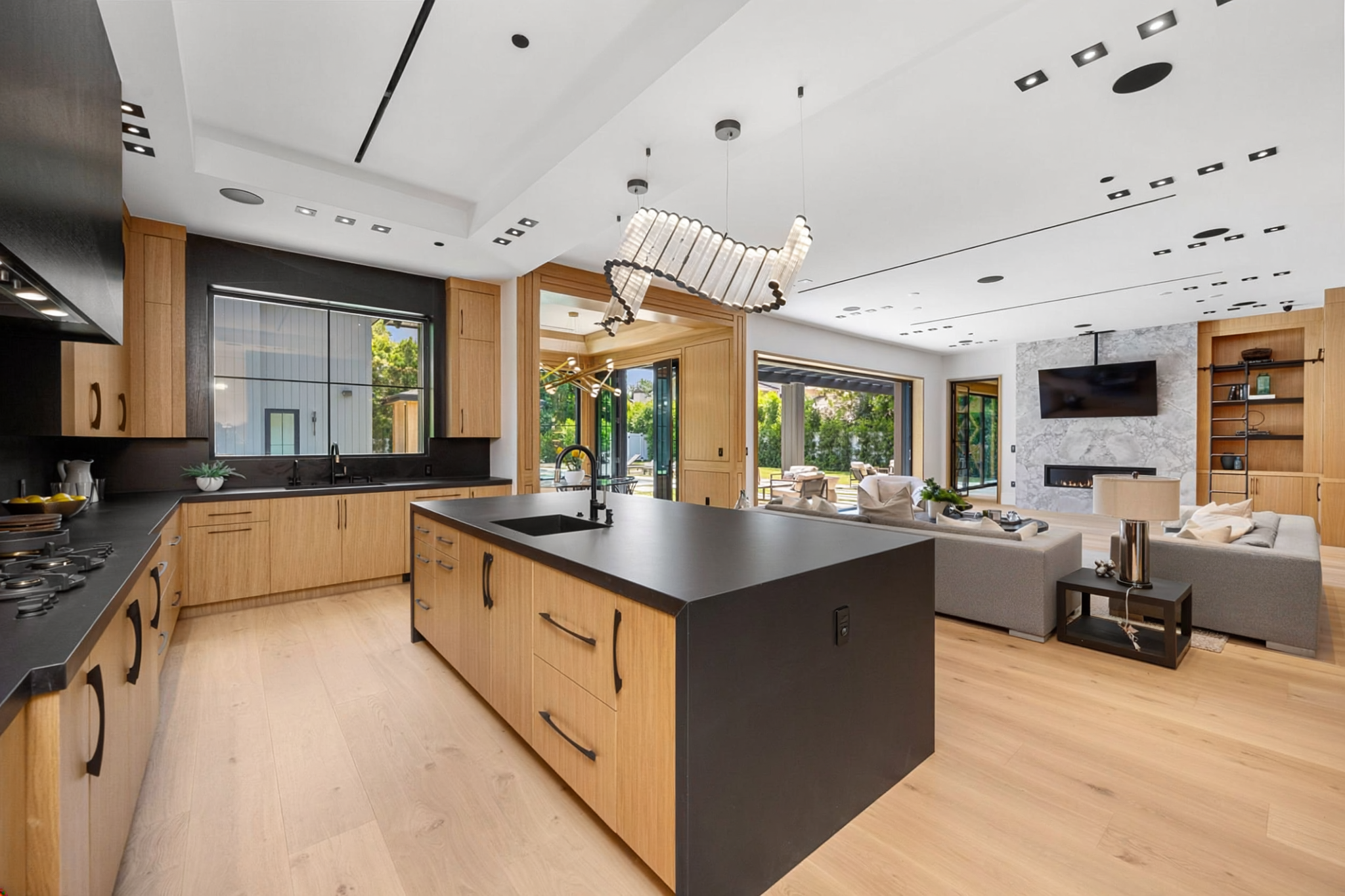 A13 Media real estate portfolio - Luxury Kitchen